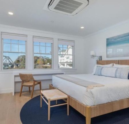 Canoe Place Waterfront Residences Hampton Bays Extérieur photo