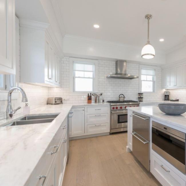 Canoe Place Waterfront Residences Hampton Bays Extérieur photo