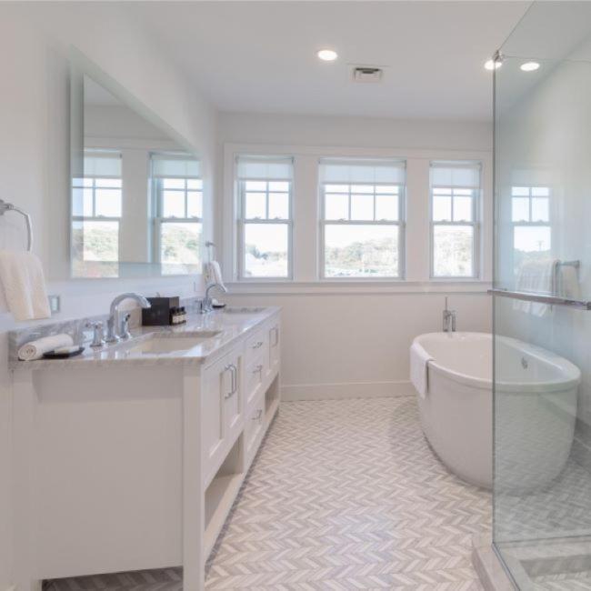 Canoe Place Waterfront Residences Hampton Bays Extérieur photo